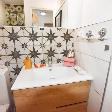 Book Jet - Casa Adam Apartmán *